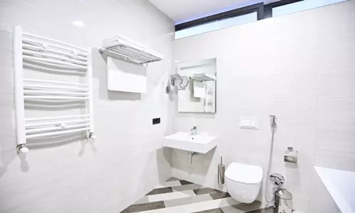 هتل بروس گاردن تفلیس